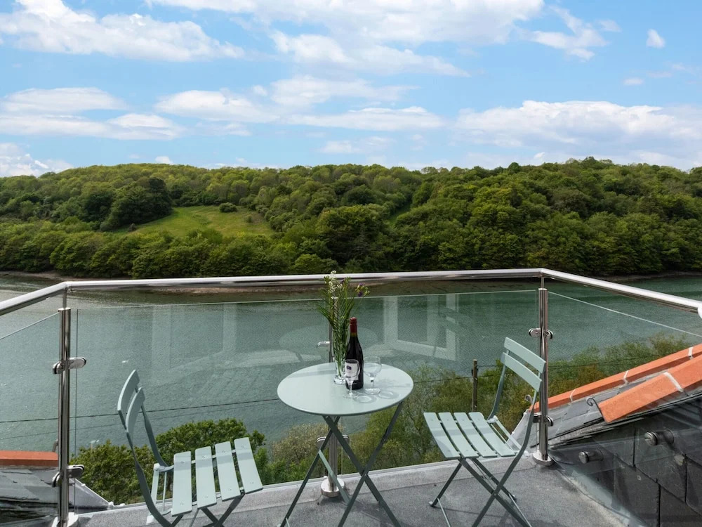 Cozy Holiday Home in Morval With Private Garden