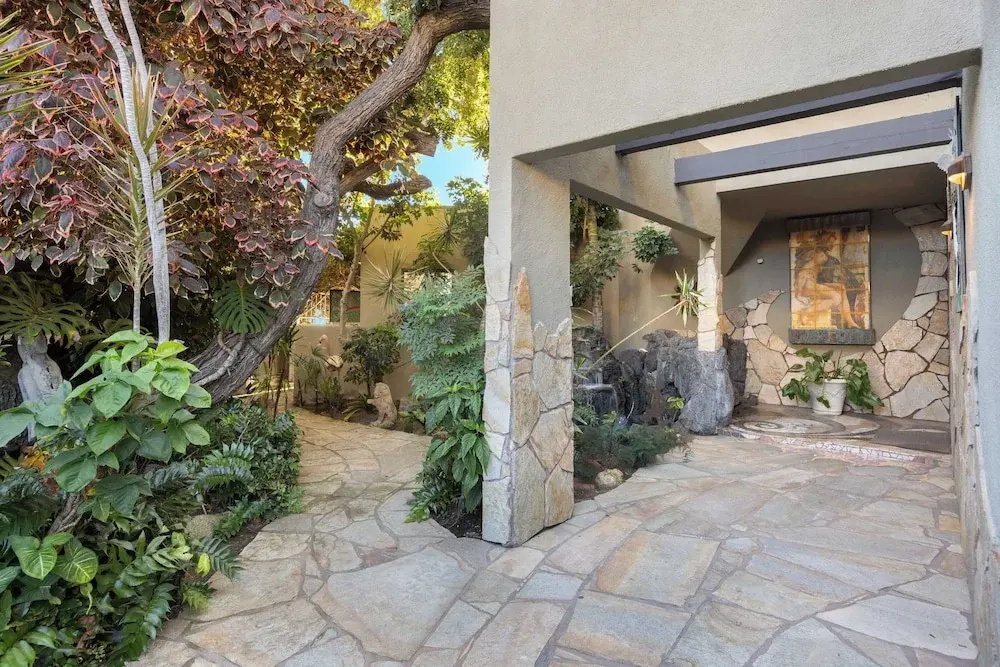 Beachfront+private Beach Access, Pool+hot Tub, Oceanview Sail Bay by Avantstay