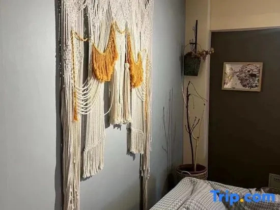Jinyue Homestay (Songyuan Central Mansion)