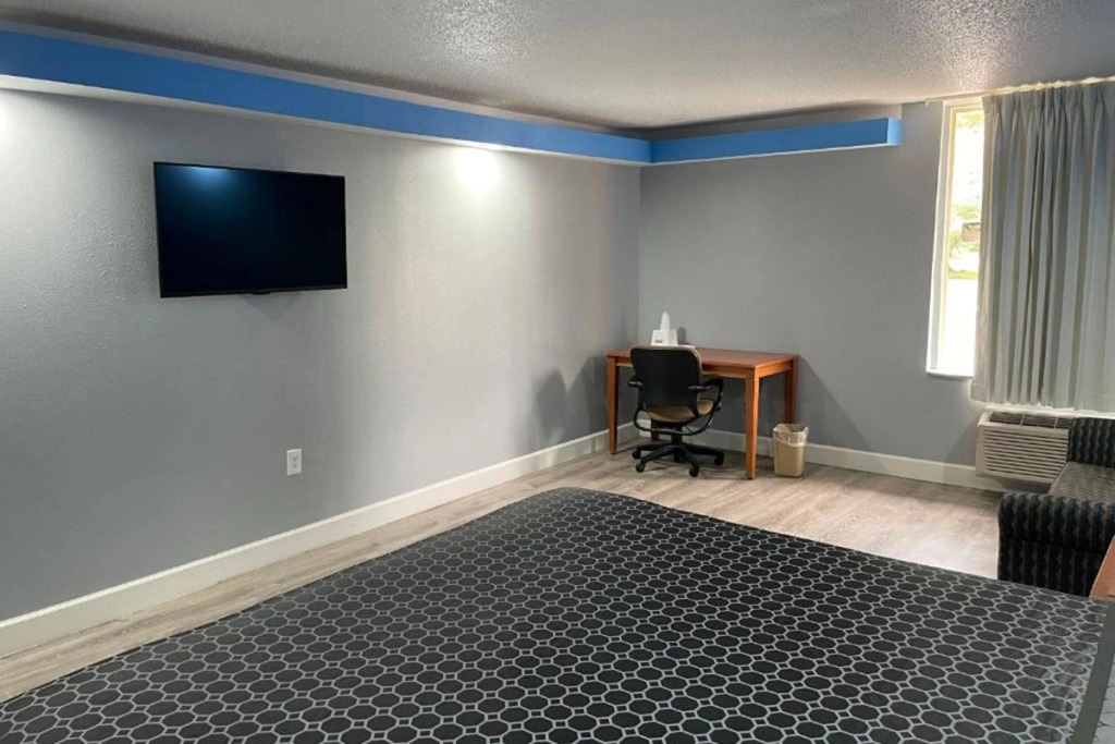 Americas Best Value Inn & Suites