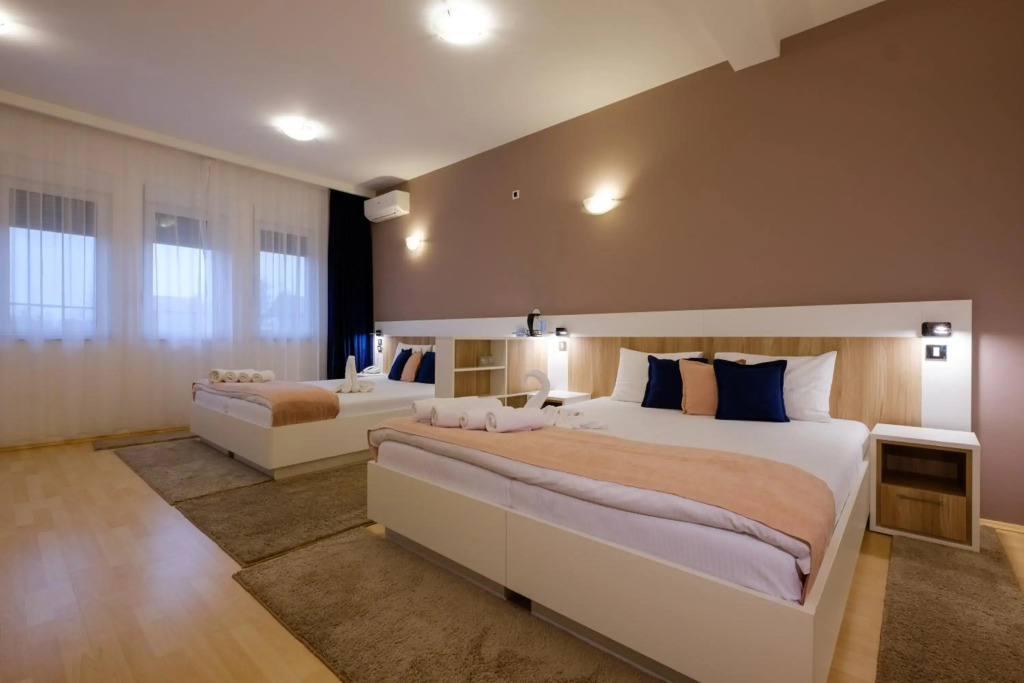 Airport Hotel Garni