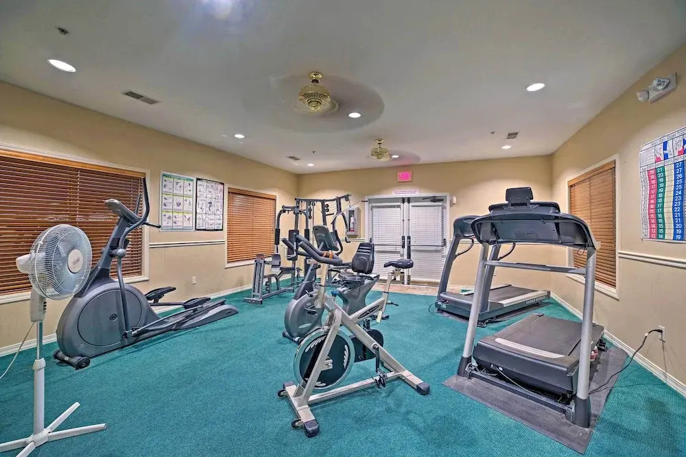Resort-style Amenities! Convenient Branson Condo