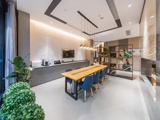 Homeinn Selected Hotel (Baise Longlin Yingbin Road Bus Terminal)