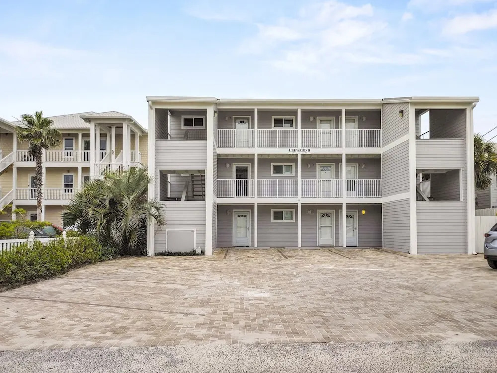 Leeward Ii-9 Crazy Love 1 Bedroom Condo by RedAwning