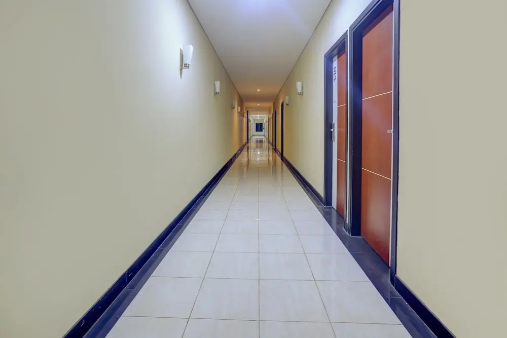 Urbanview Hotel Sayang Makassar by RedDoorz