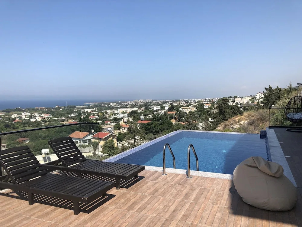 Ultra Lux Sea View Villa in Kyrenia