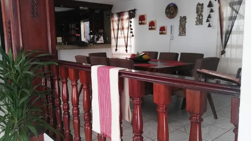 Lia Ajijic - Lakeside B&B
