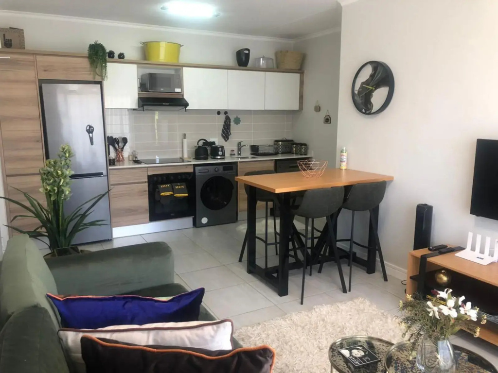 Luxurious Waterfall 1 bedroom Condo With Free Uncapped Wifi