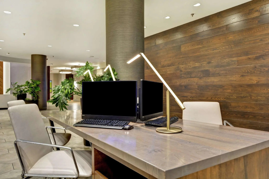 Embassy Suites by Hilton Minneapolis Airport