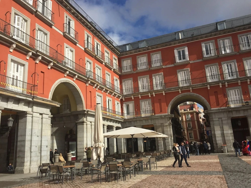 Plaza Mayor Deluxe