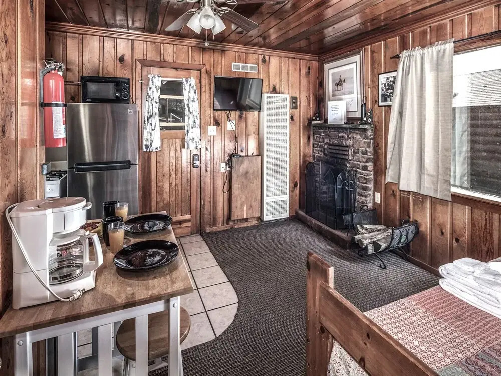 Mechem Dr Apache Village & Cabins by VTrips