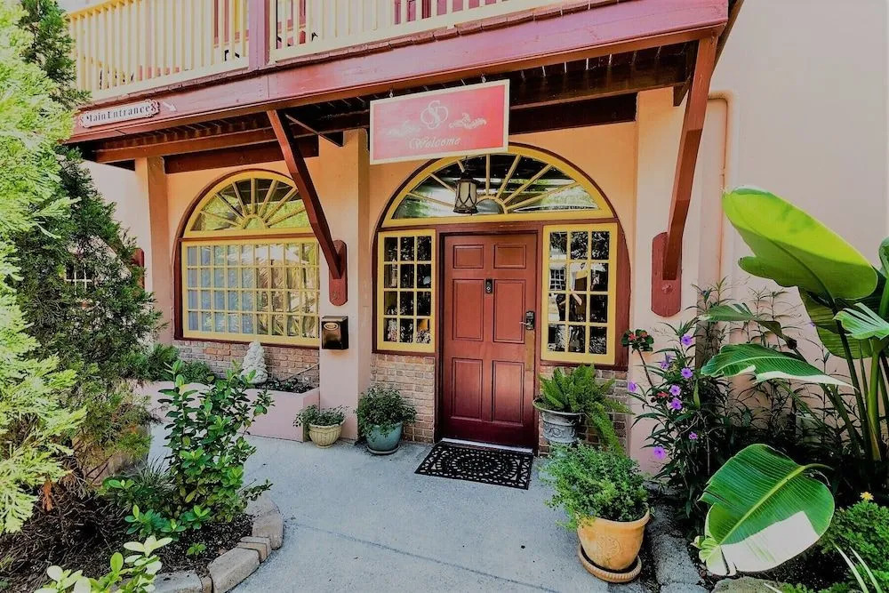 Casa De Solana Bed and Breakfast