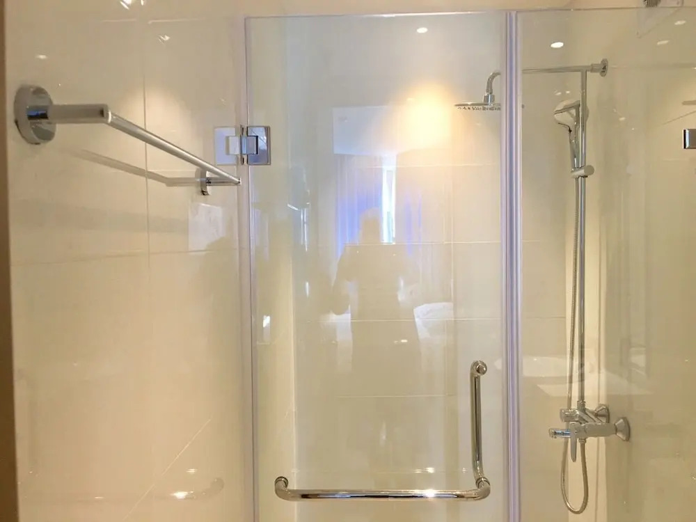 Halong Bayview 3br Apartment - 010