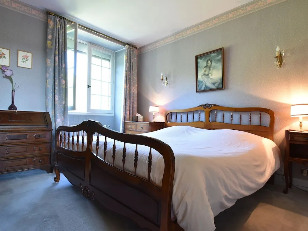 Holiday Home Vault-de-Lugny near Forest