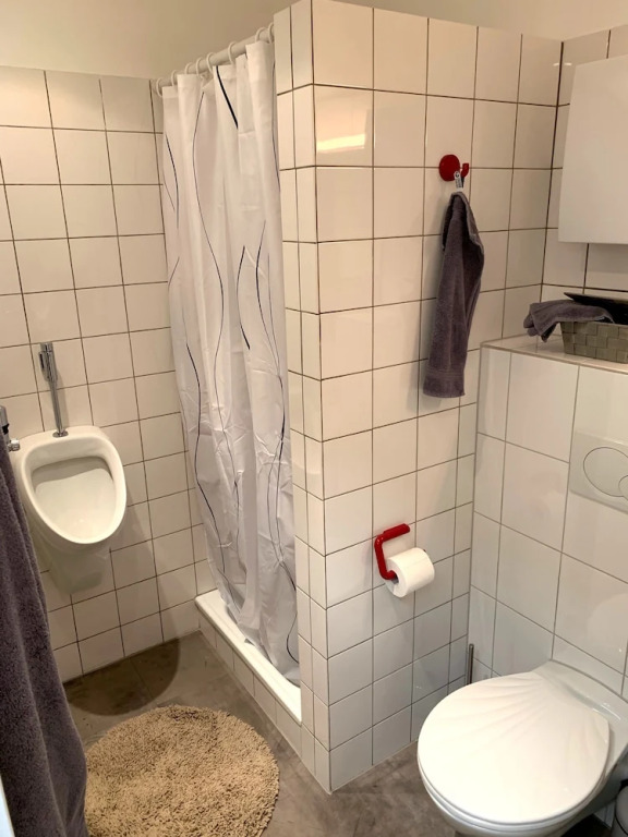 BESOTEL Erkrath - 20 Wohnungen 2 Standorte 35 Schlafzimmer 29 Badezimmer 52 Betten für 73 Gäste