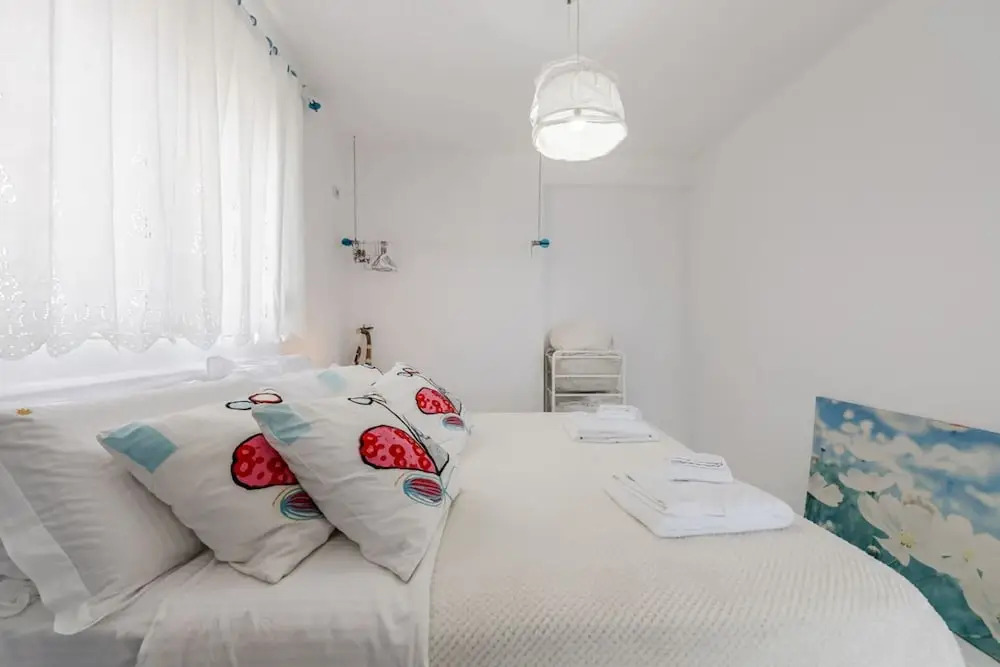 Sunkissed Apartment 1BR Amazing Views by the Sea