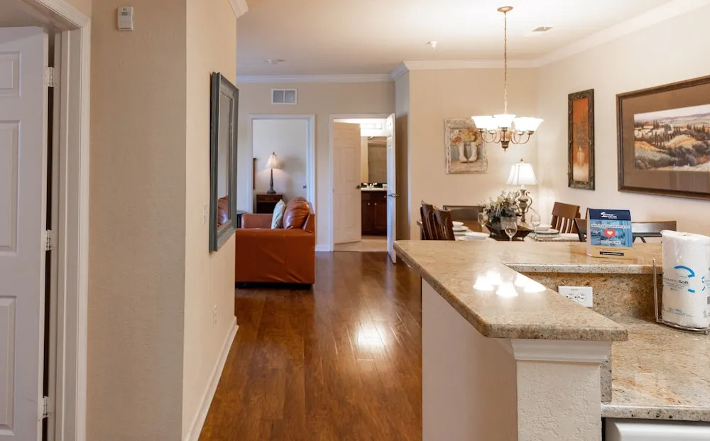 8000tw Unit 4303 - Tuscana Resort 2 Bedroom Condo by RedAwning