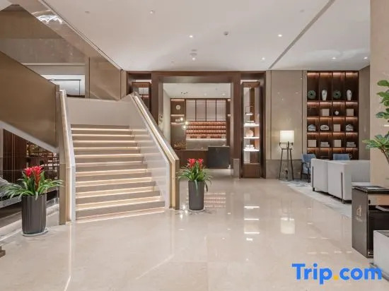 Zhongzhou International Hotel (Hebidong Railway Station Hotel)