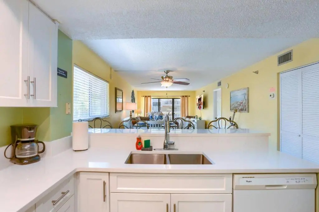 102 Waterview
