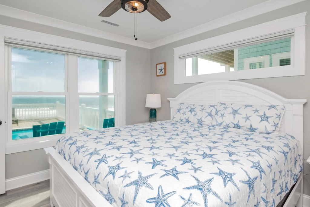 Carolina Dreamin by Oak Island Accommodations