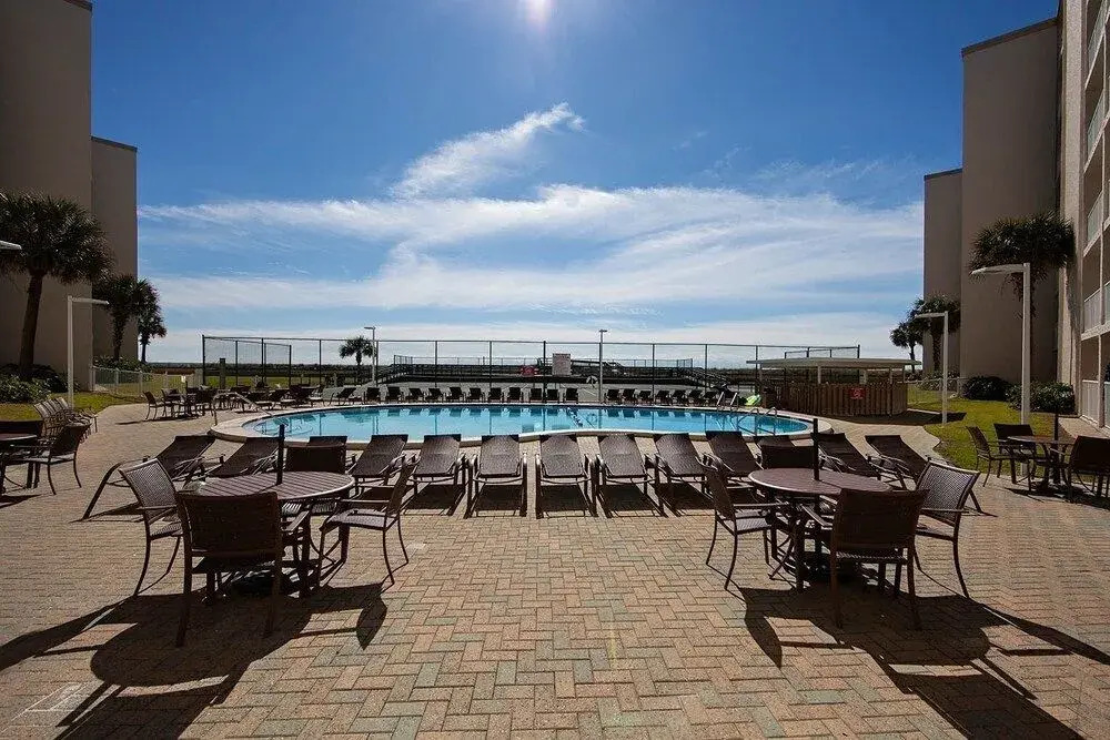 Gulf Shore Condo #304 - 2 Br condo by RedAwning