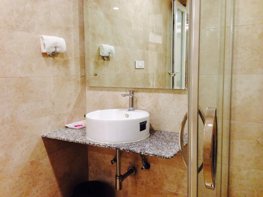 Hotel Sai Village Gurgaon