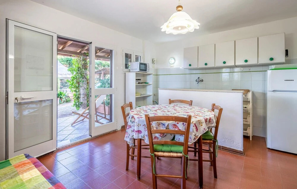 Beautiful Apartment in Lacona - Capoliveri With 1 Bedrooms and Wifi