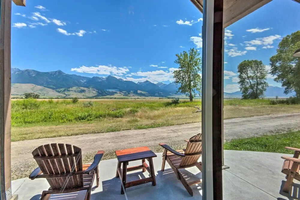 Dreamy Mountain-view Cabin Near Yellowstone!