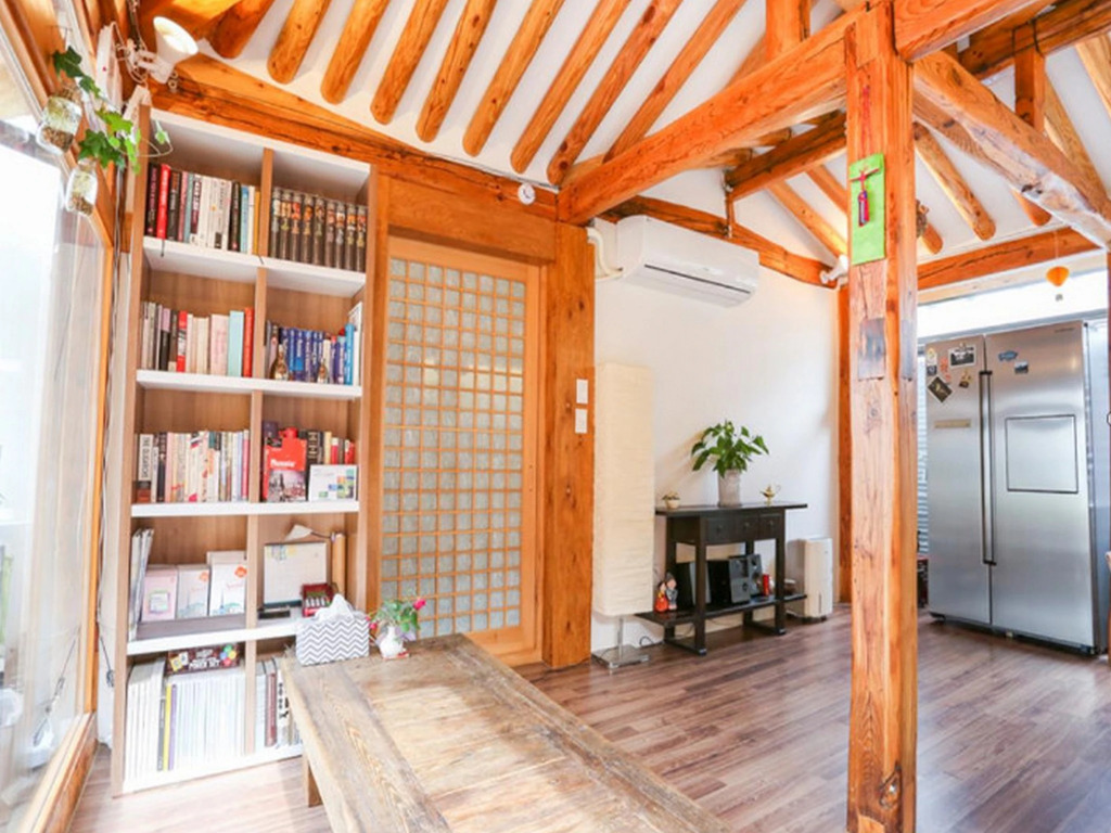 Dalzip Bukchon Hanok Guesthouse