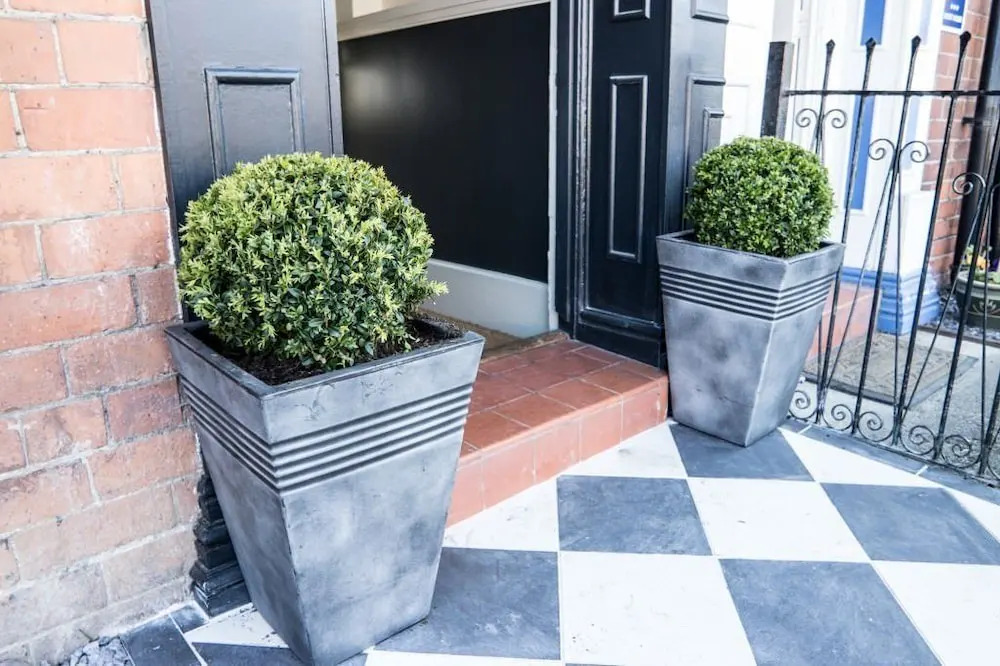 Clearly Apartments