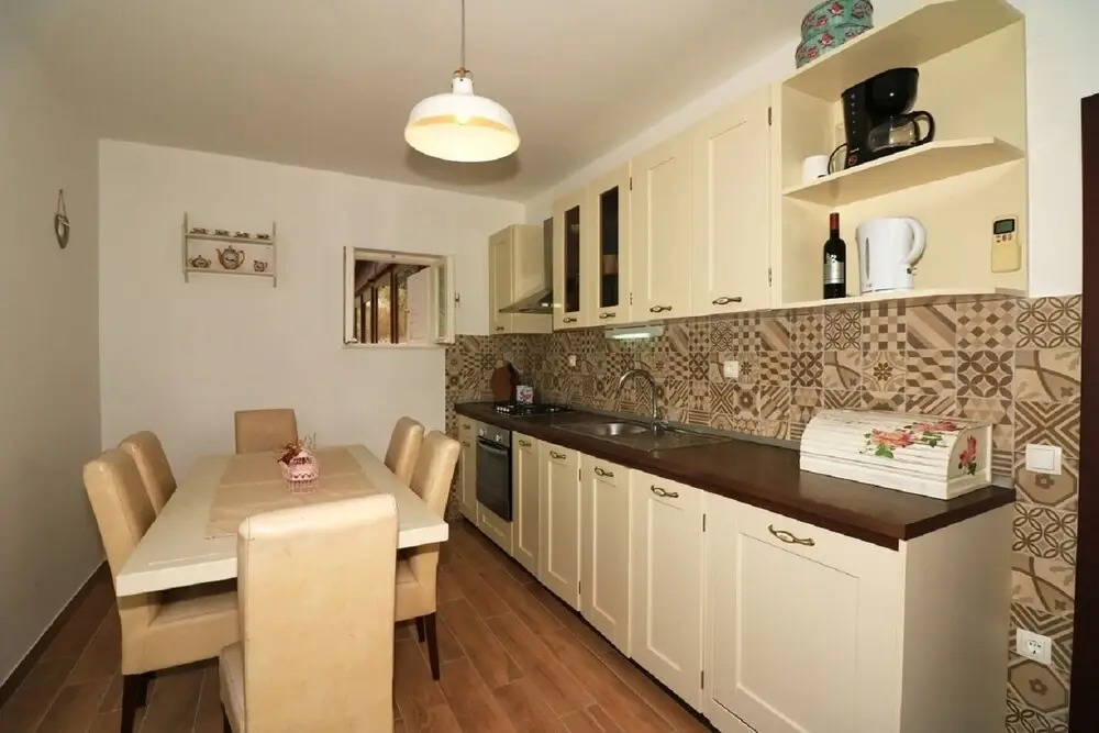 Martina - Large and Comfortable Apartments - A1 Julia