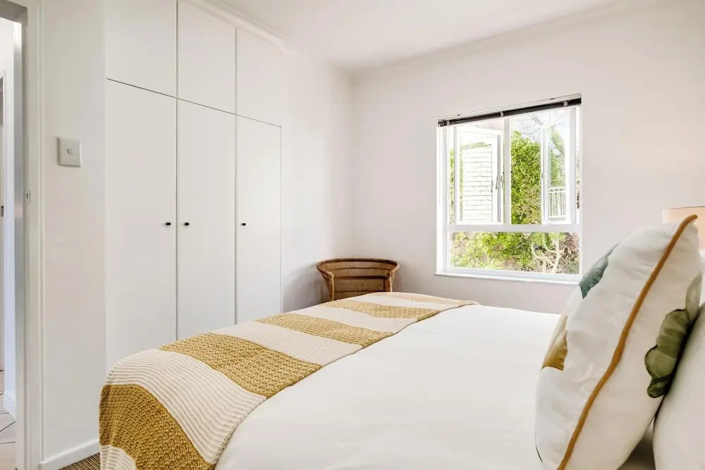 Chic 2bed in Camps Bay w Sea Views Bayview Rise