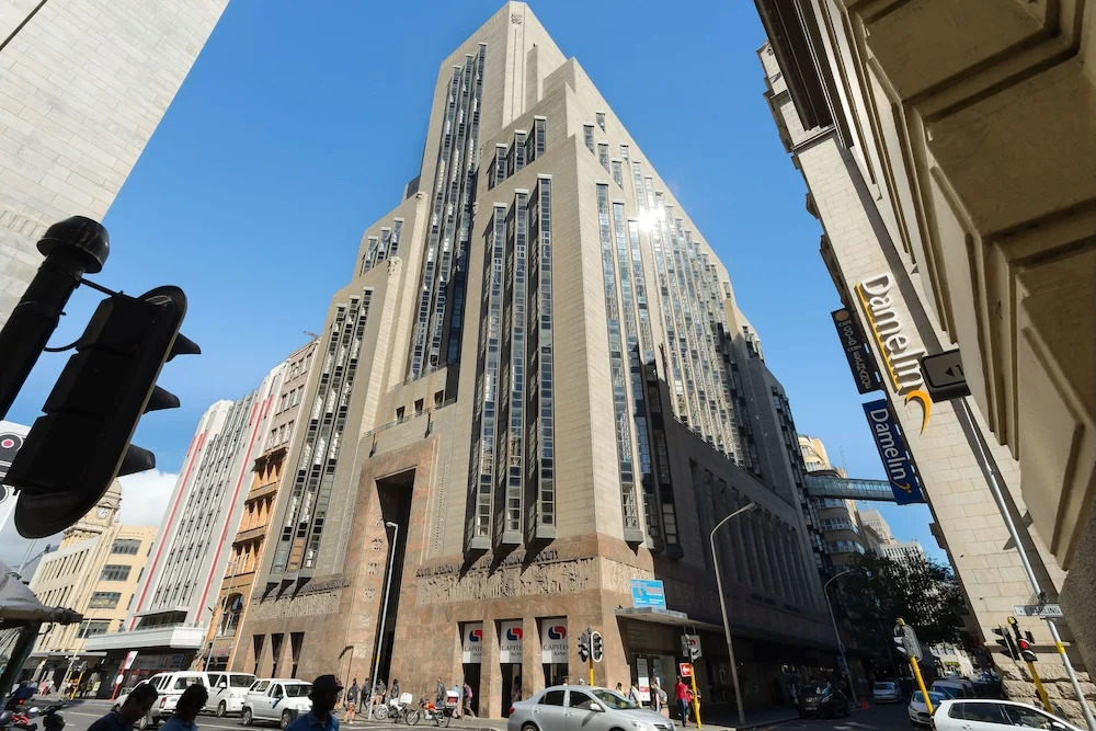 Mutual Heights 903
