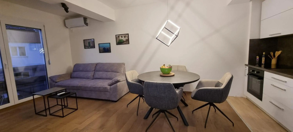 Svir Deluxe Apartment No 8