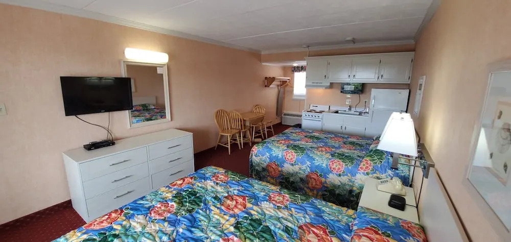Shangri-La Motel