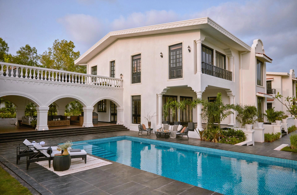 Estate De Frangipani