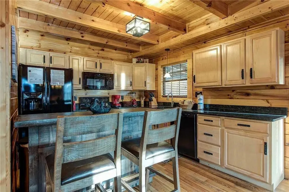 Bearway to Heaven II 3 Bedroom Home with Hot Tub