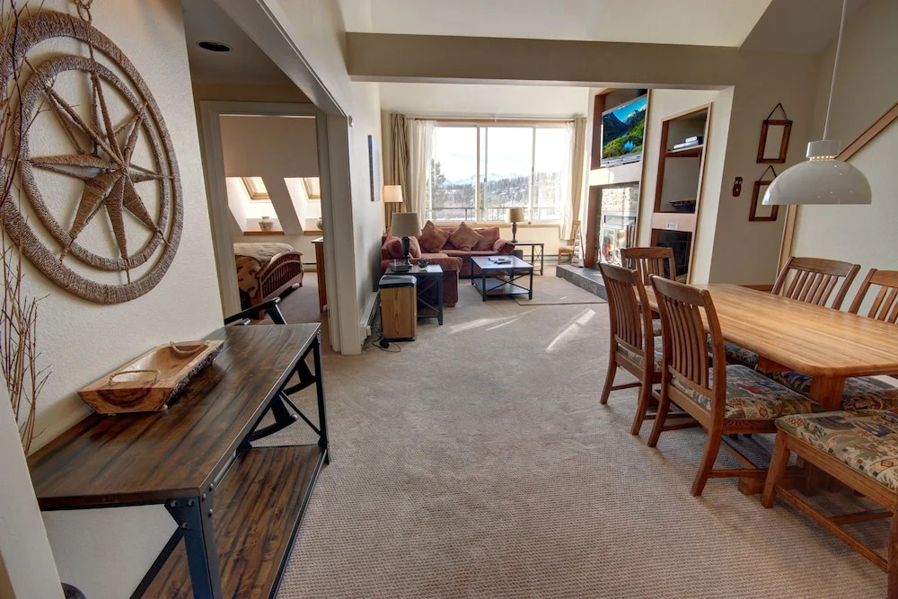 Pines 2129