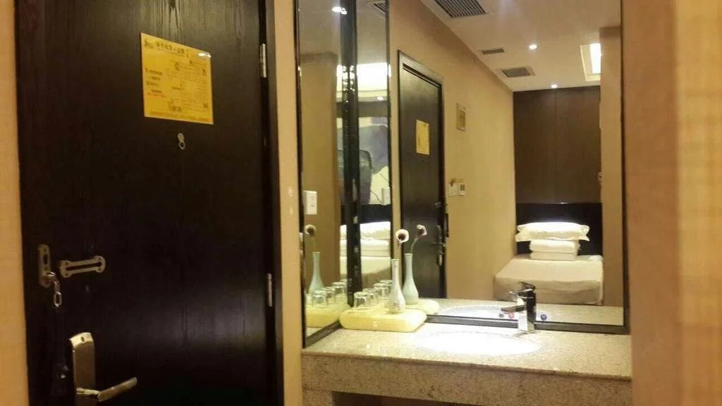 Dehong Shangshui Spa Hotel