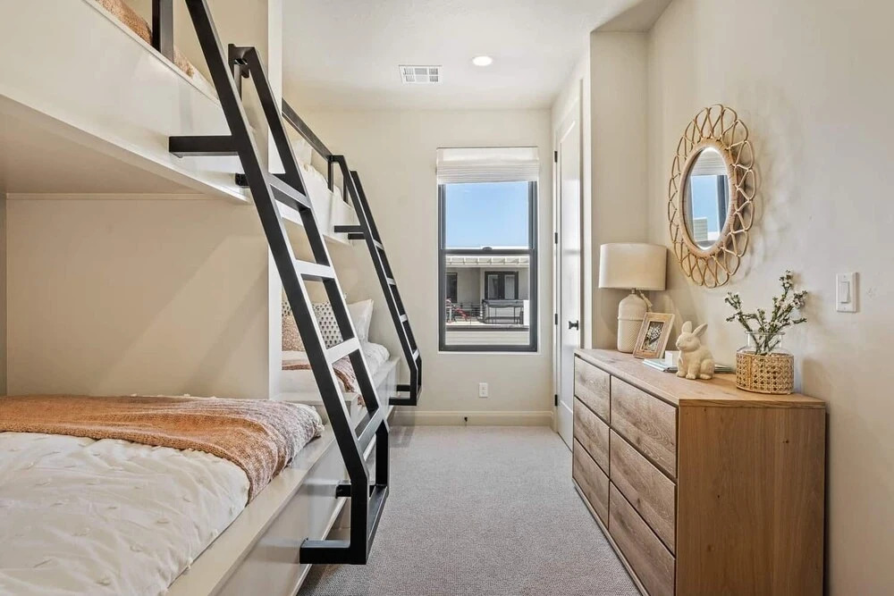 A Bit Of Paradise 7 Bedroom Townhouse