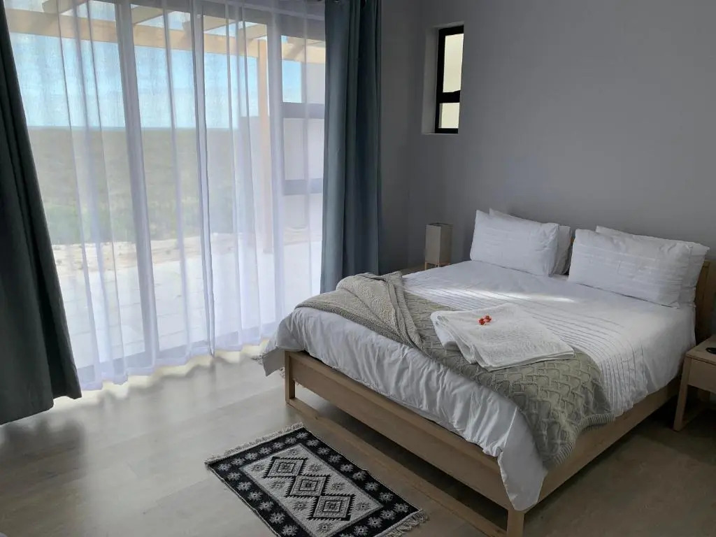 Romansbaai at 402 - with solar power