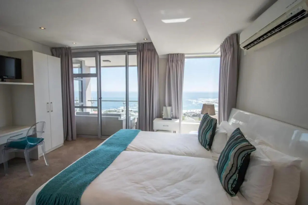 The Crystal Luxury Serviced Apartments
