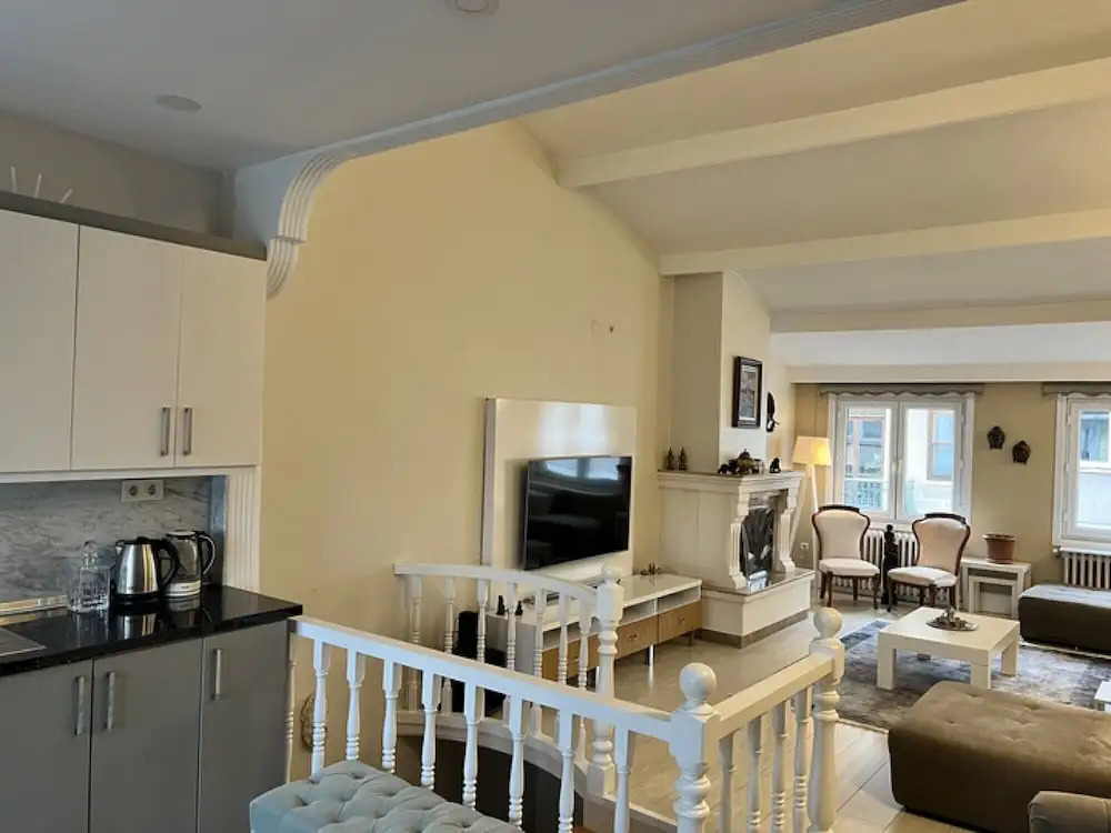 Sleek Flat Close to Osmanbey Metro Station