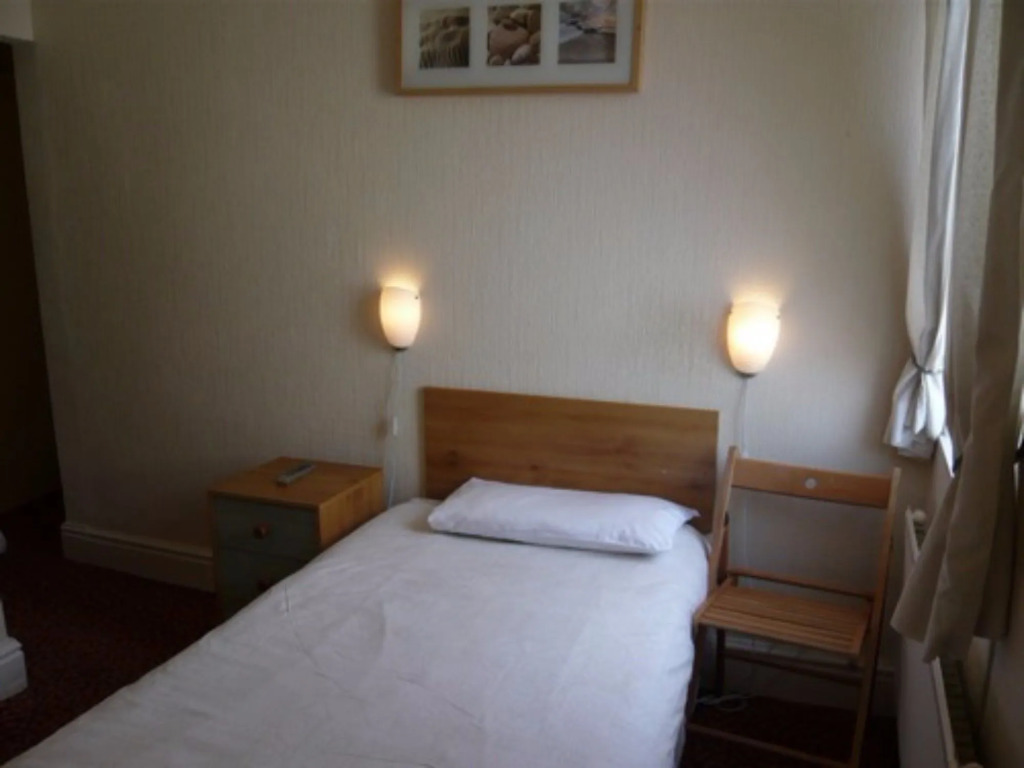 Dutchman Hotel