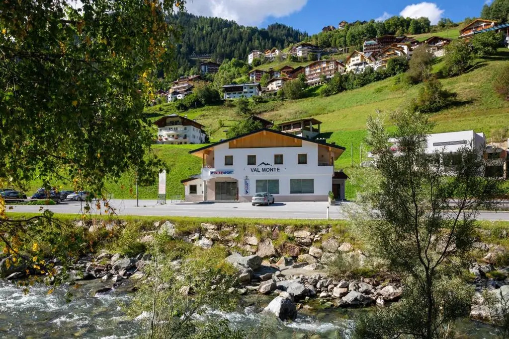 Val Monte