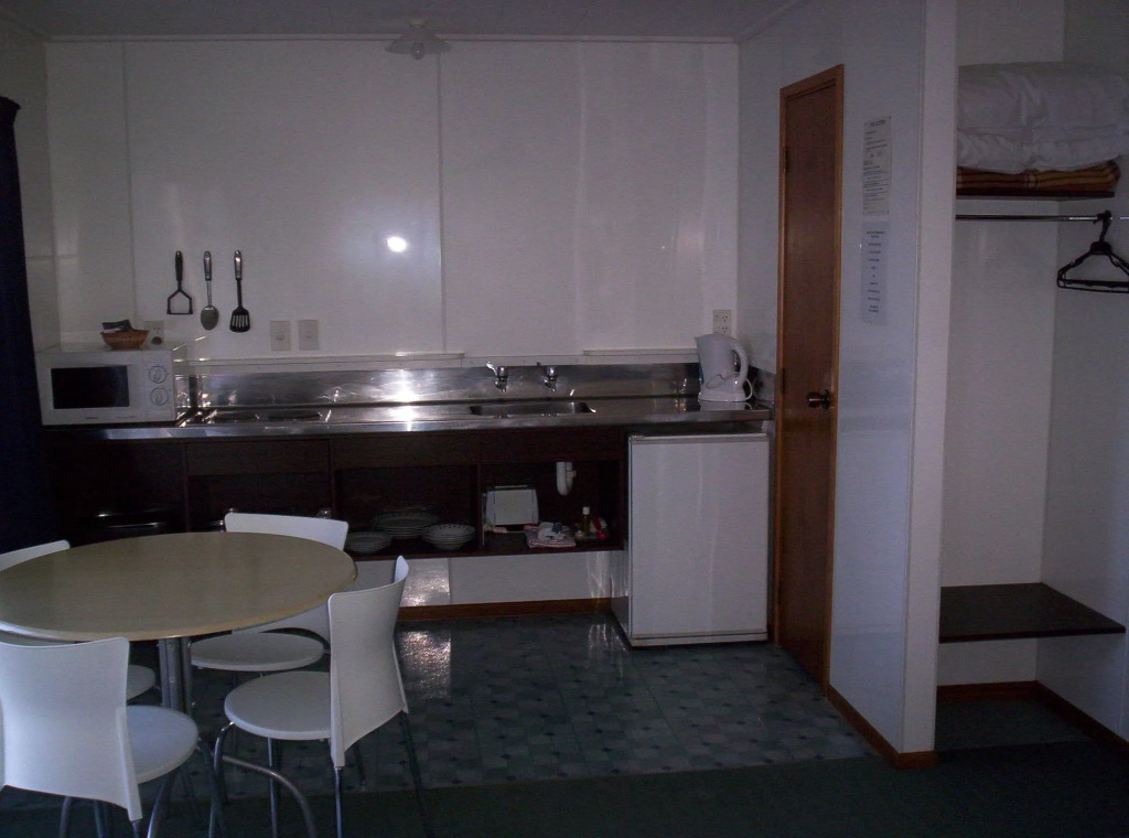 Broadway Motor Inn