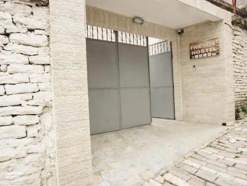 Friends Guesthouse & Hostel