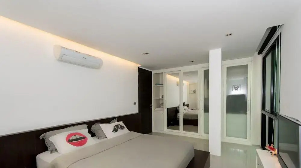 State Of The Art 4 Bedrooms Sea View Pool Villa by Bristol