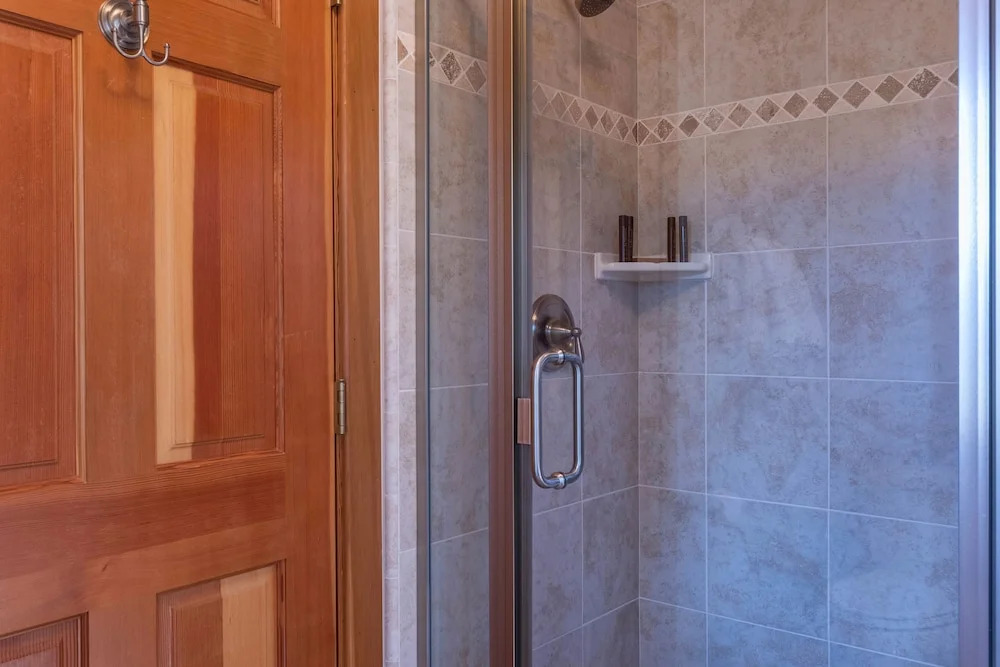 Cedar Point Home 3 Bedrooms 3.5 Bathrooms Home
