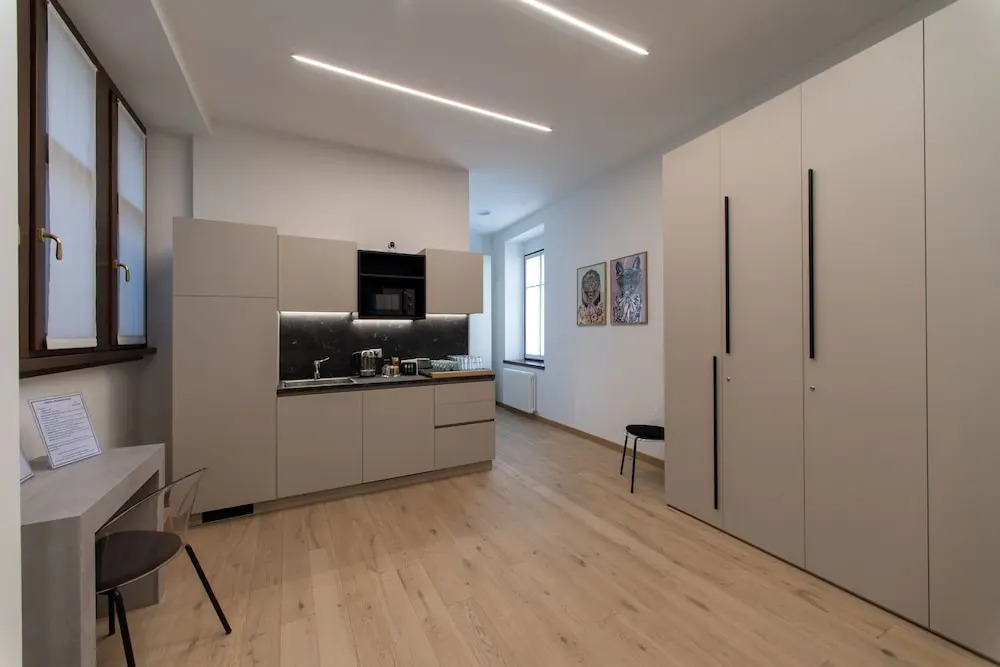 House of Bruno Apartments - NO Reception